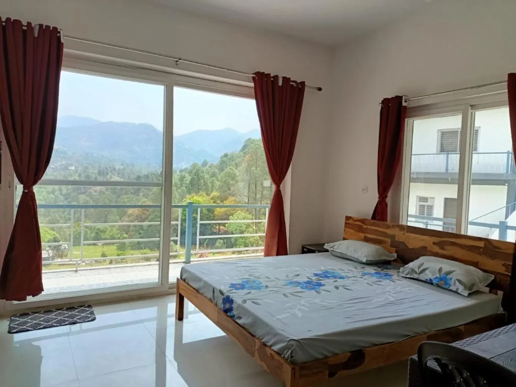 Deluxe Room 1